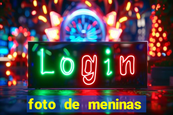 foto de meninas cacheadas fake